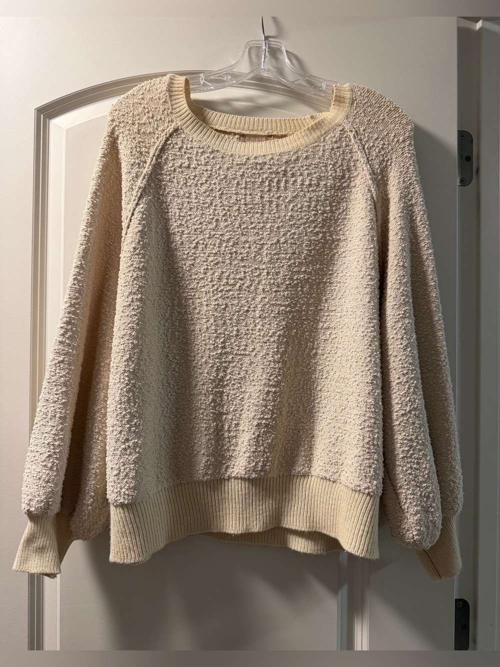 Cream Textured Sweater | Women’s M/L